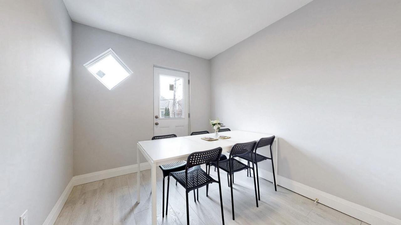Three Bedroom In Hamilton Eksteriør bilde